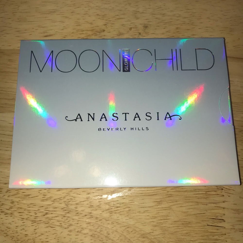 Anastasia Beverly Hills Moonchild Glow Kit